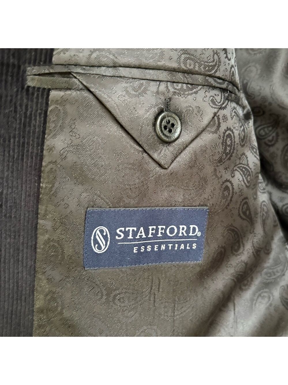 Stafford-46L men’s corduroy sport jacket. Black, 2 button. New w/o tags. Sharp! - Picture 8 of 12